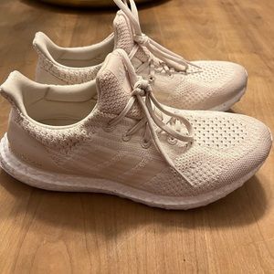 LIGHTLY WORN Adidas Ultra Boosts
